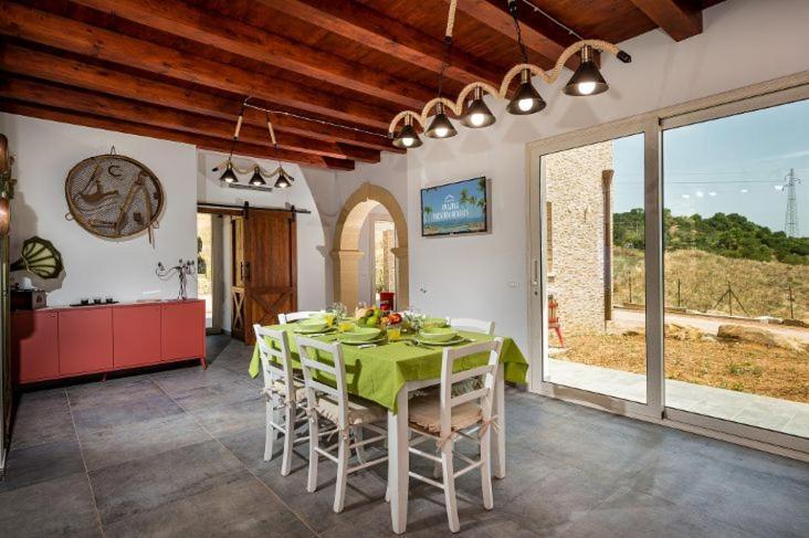 Villa MiRò, stupenda villa con piscina privata Castellammare del Golfo Exterior foto